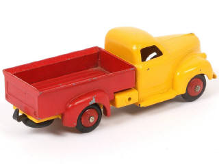 Lot 316 - DINKY TOYS (FRANCE) (1)