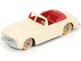 Lot 304 - DINKY TOYS (FRANCE) (1)