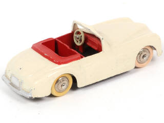 Lot 304 - DINKY TOYS (FRANCE) (1)