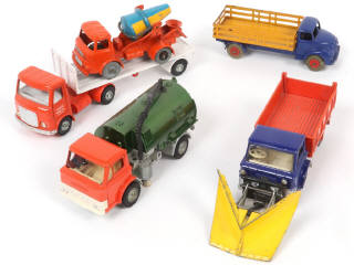 Lot 293 - DINKY TOYS (GB) (5)