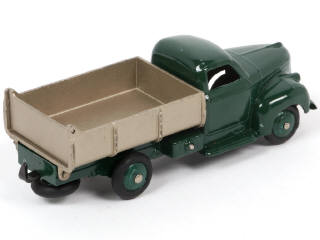 Lot 315 - DINKY TOYS (FRANCE) (1)