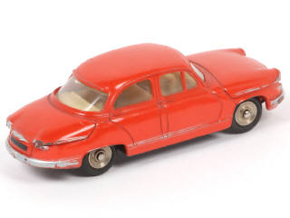 Lot 305 - DINKY TOYS (FRANCE) (1)
