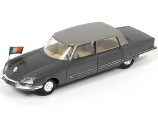 Lot 312 - DINKY TOYS (FRANCE) (1)