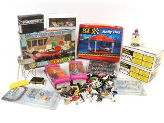 Lot 143 - DIVERS (20)