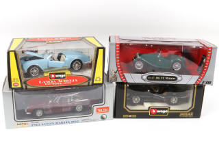 Lot 55 - DIVERS (4)