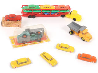 Lot 167 - DIVERS (13)