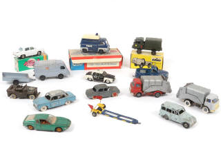 Lot 174 - DIVERS (15)