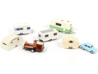 Lot 150 - DIVERS (6)