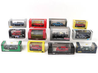 Lot 58 - DIVERS (12)