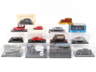 Lot 68 - DIVERS (14)