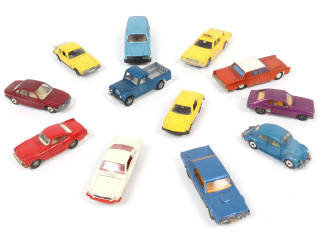 Lot 273 - DINKY TOYS (GB) (12)