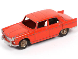 Lot 302 - DINKY TOYS (FRANCE) Série JUNIOR (1)
