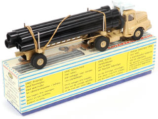Lot 337 - DINKY TOYS (FRANCE) (1)