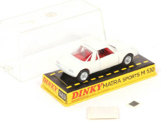Lot 332 - DINKY TOYS (FRANCE) (1)