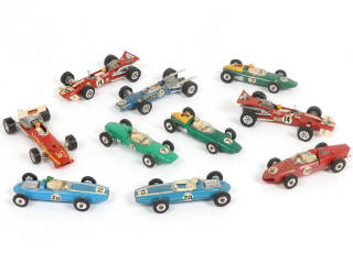 Lot 276 - DINKY TOYS (10)