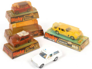 Lot 259 - DINKY TOYS (GB) (4)