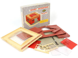 Lot 265 - DINKY TOYS (GB) (1)