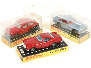 Lot 270 - DINKY TOYS (GB) (3)