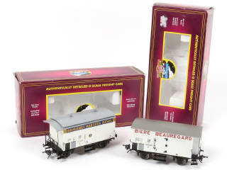 Lot 24 - M.T.H (USA) (2)
