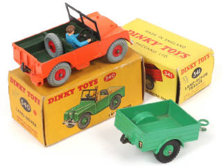 Lot 269 - DINKY TOYS (GB) (2)