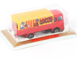 Lot 100 - MAJORETTE (FRANCE) (1)