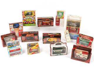 Lot 95 - DIVERS (11)