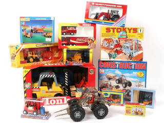 Lot 108 - DIVERS (13)