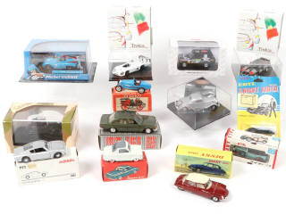 Lot 111 - DIVERS (13)