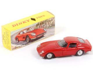 Lot 345 - DINKY TOYS (FRANCE) (1)