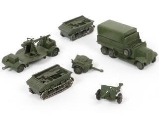 Lot 214 - DINKY TOYS (GB) (6)