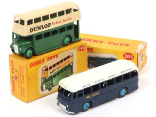 Lot 198 - DINKY TOYS (GB) (2)