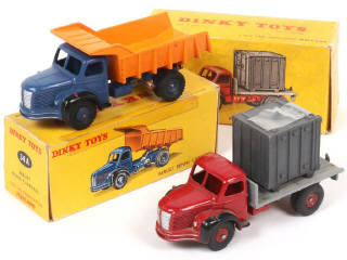 Lot 285 - DINKY TOYS (FRANCE) (2)