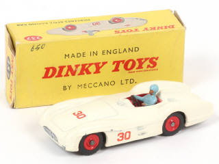 Lot 162 - DINKY TOYS (GB) (1)