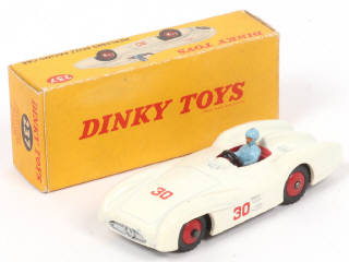 Lot 161 - DINKY TOYS (GB) (1)