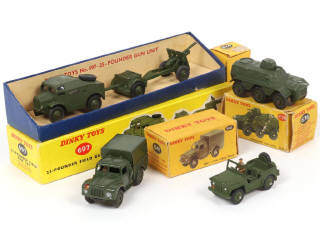 Lot 206 - DINKY TOYS (GB) (4)