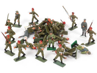 Lot 16 - STARLUX (FRANCE) (32)