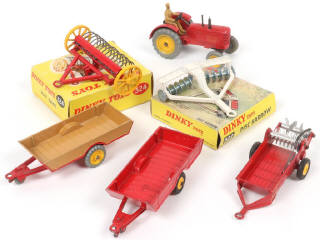 Lot 210 - DINKY TOYS (GB) (6)