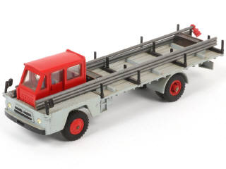 Lot 232 - DINKY TOYS (FRANCE) (1)