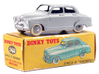 Lot 69 - DINKY TOYS (FRANCE) (1)