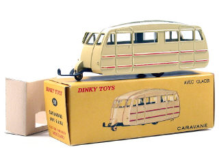 Lot 79 - DINKY TOYS FRANCE (1)
