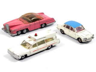 Lot 219 - DINKY TOYS GB (3)