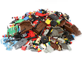 Lot 37 - LEGO (DANEMARK) (150)