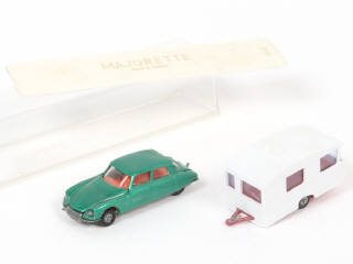 Lot 242 - MAJORETTE (FRANCE) (1)