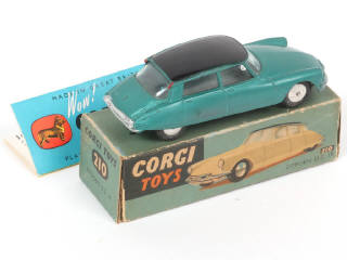 Lot 153 - CORGI TOYS (GB) (1)