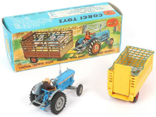 Lot 174 - CORGI TOYS (GB) (1)