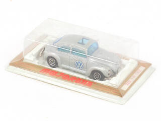 Lot 244 - MAJORETTE (FRANCE) (1)