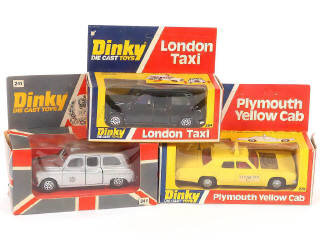 Lot 322 - DINKY TOYS (GB) (3)