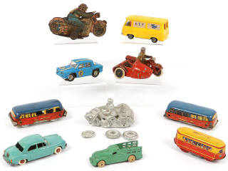 Lot 101 - DIVERS (10)