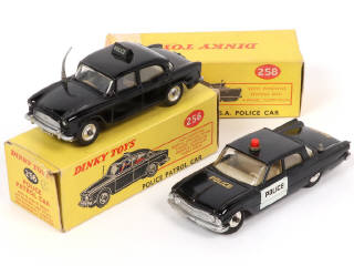 Lot 250 - DINKY TOYS (GB) (2)