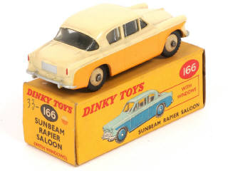 Lot 235 - DINKY TOYS (GB) (1)